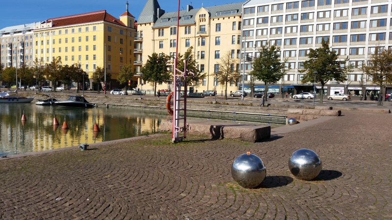 Olo no 22 sculpture in Helsinki